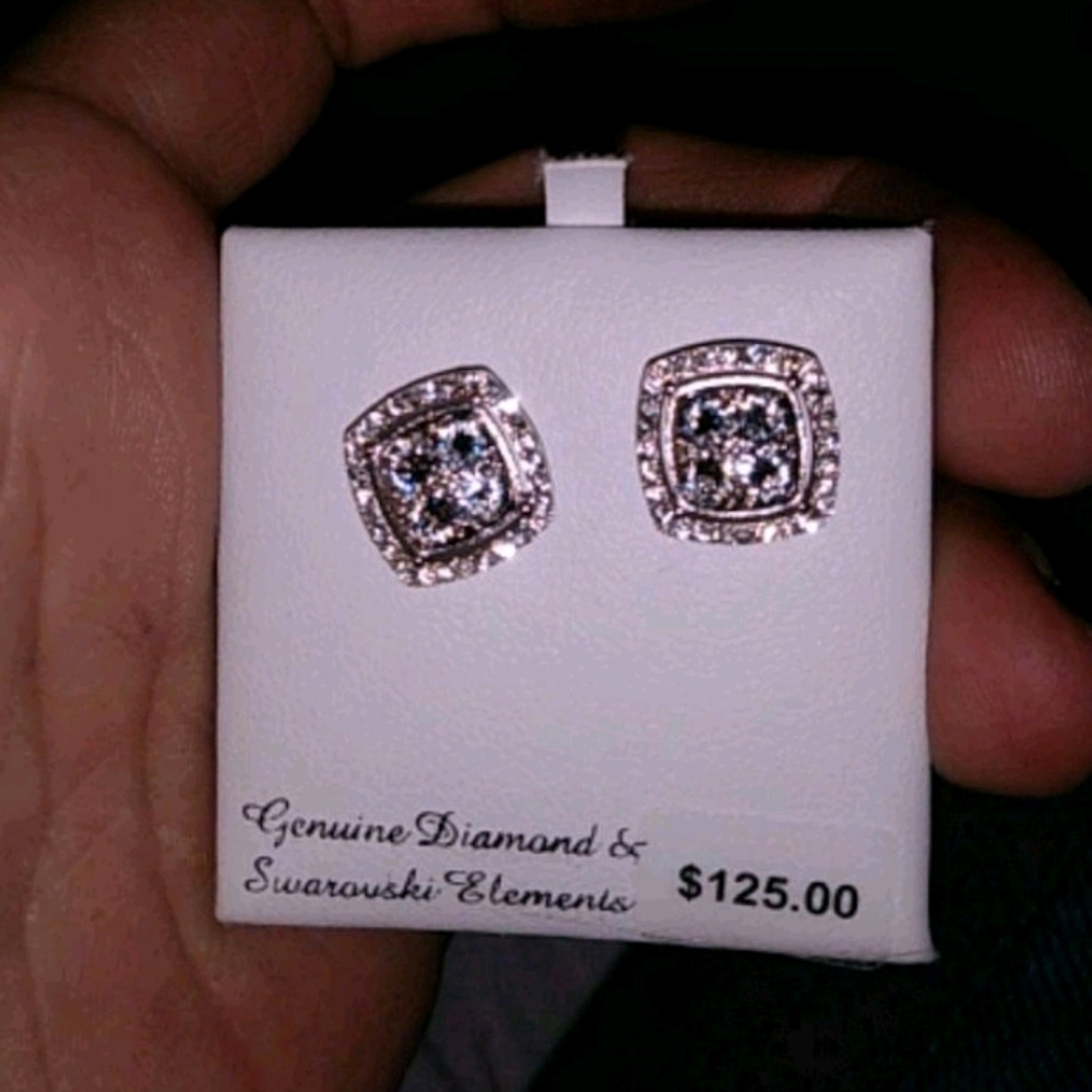 Genuine diamond and Swarovski elements